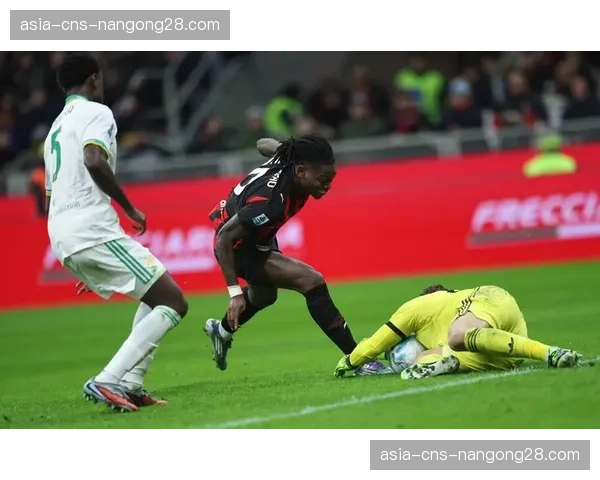 通讯：从争议到救赎，萨勒尼塔纳门将扑出关键点球后的怒吼