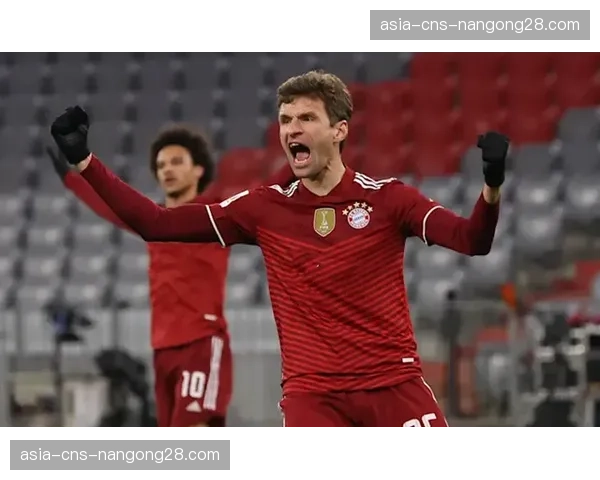 “石拳”亚历山大·拉基克十字韧带撕裂,预计将休战9-12个月 “石拳”亚历山大·拉基克十字韧带撕裂,预计将休战9-12个月