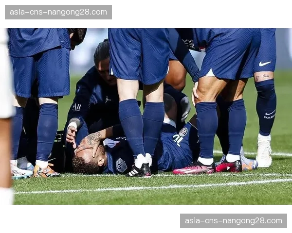 官方确认:摩纳哥前锋本耶德尔腿筋拉伤,预计将缺席赛季剩余比赛 官方确认:摩纳哥前锋本耶德尔腿筋拉伤,预计将缺席赛季剩余比赛